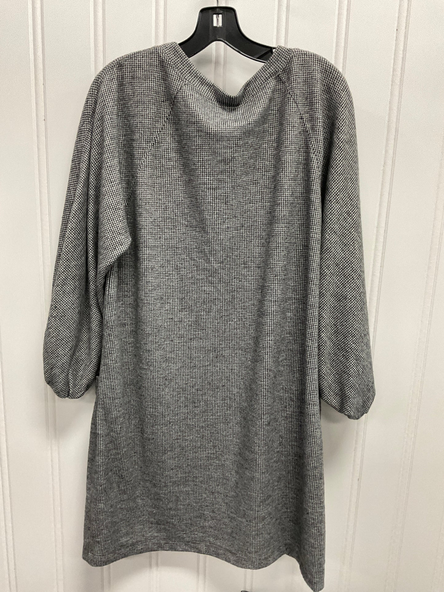 Tunic 3/4 Sleeve By Max Studio In Black & White, Size: Xl