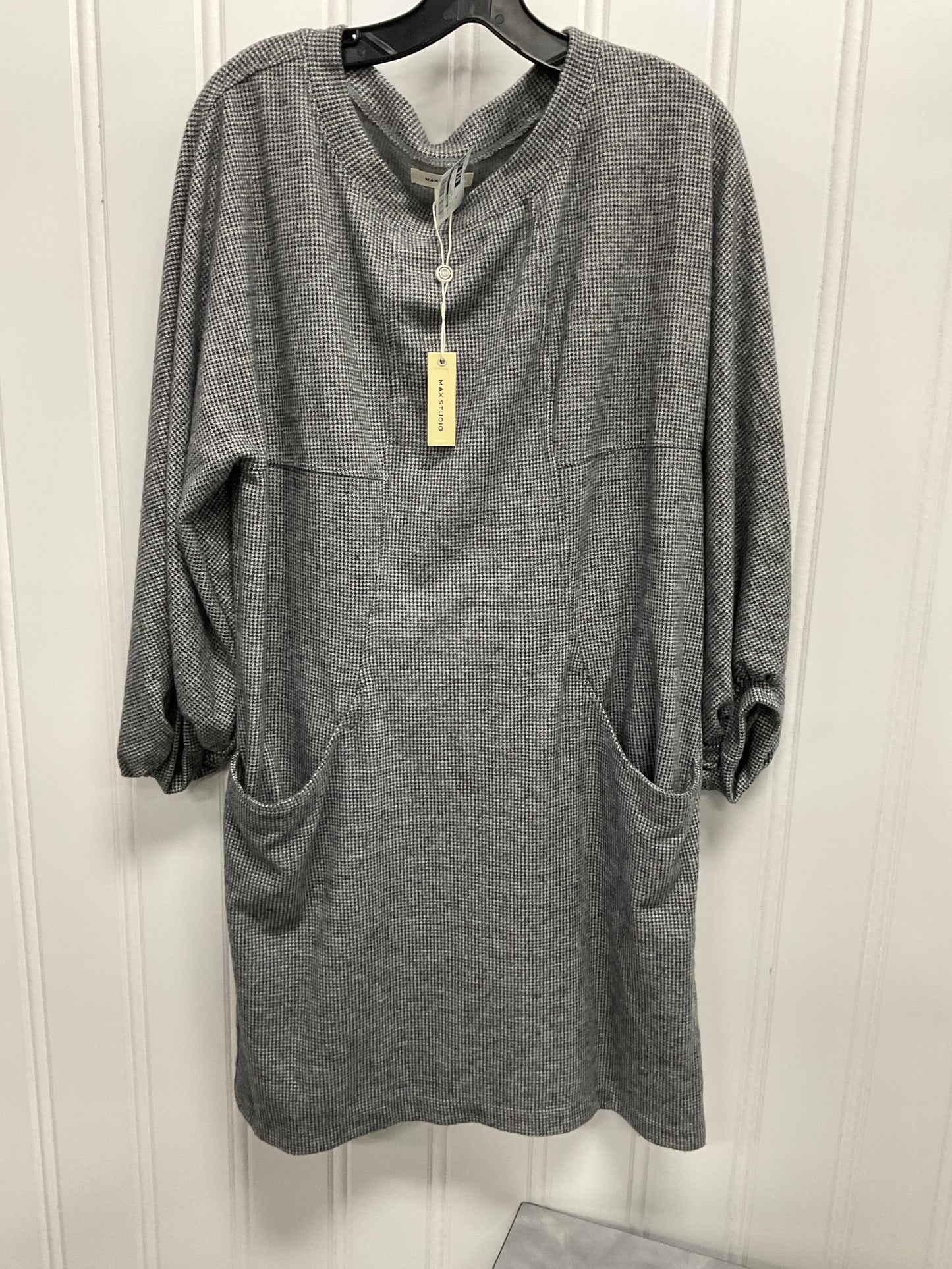 Tunic 3/4 Sleeve By Max Studio In Black & White, Size: Xl