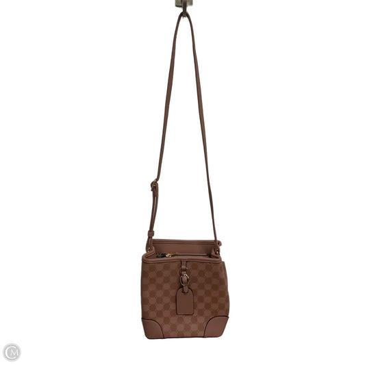 Crossbody By Clothes Mentor, Size: Medium