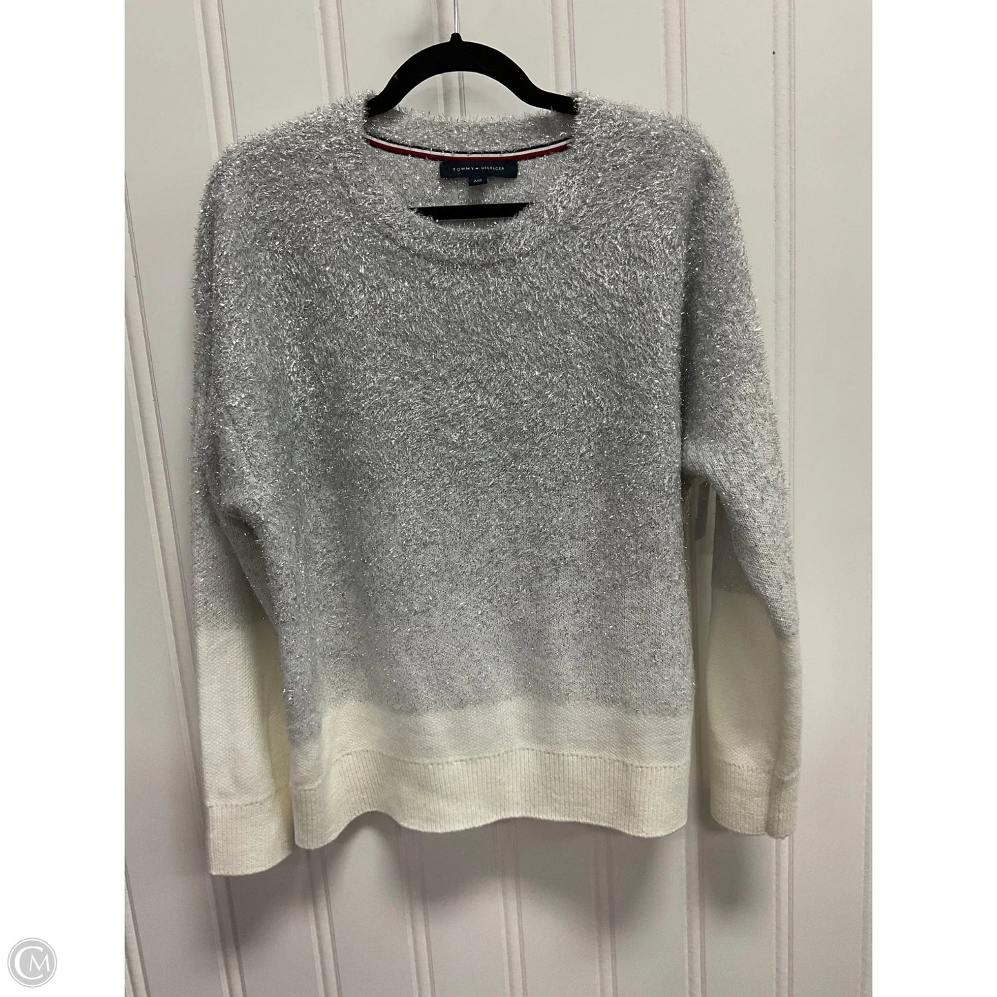 Sweater By Tommy Hilfiger In Silver, Size: L