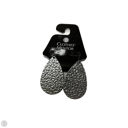 Earrings Dangle/drop By Nickel & Suede, Size: 02 Piece Set