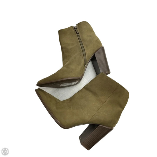 Boots Ankle Heels By Qupid In Green, Size: 10