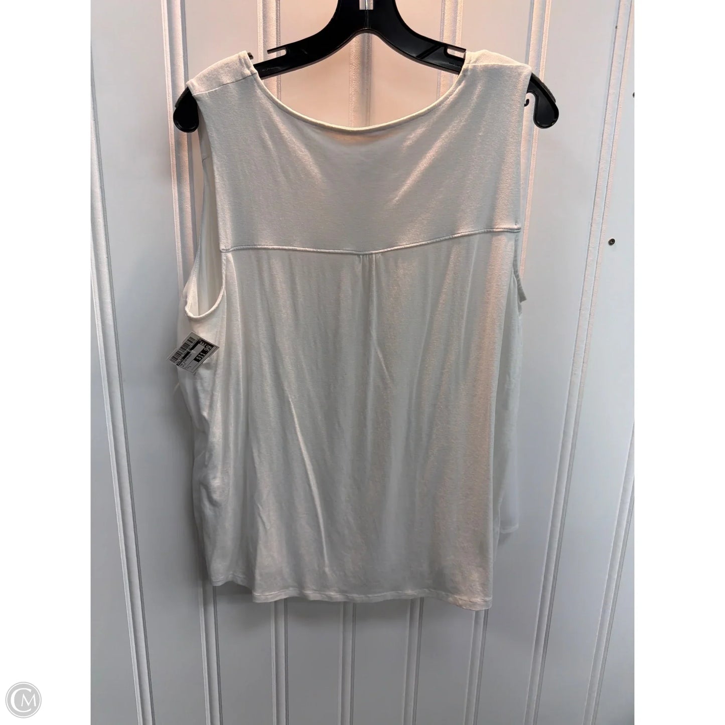 Top Sleeveless By Chicos In White, Size: L