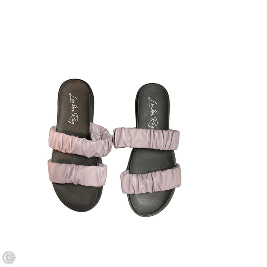 Sandals Flats By Clothes Mentor In Black & Purple, Size: 6