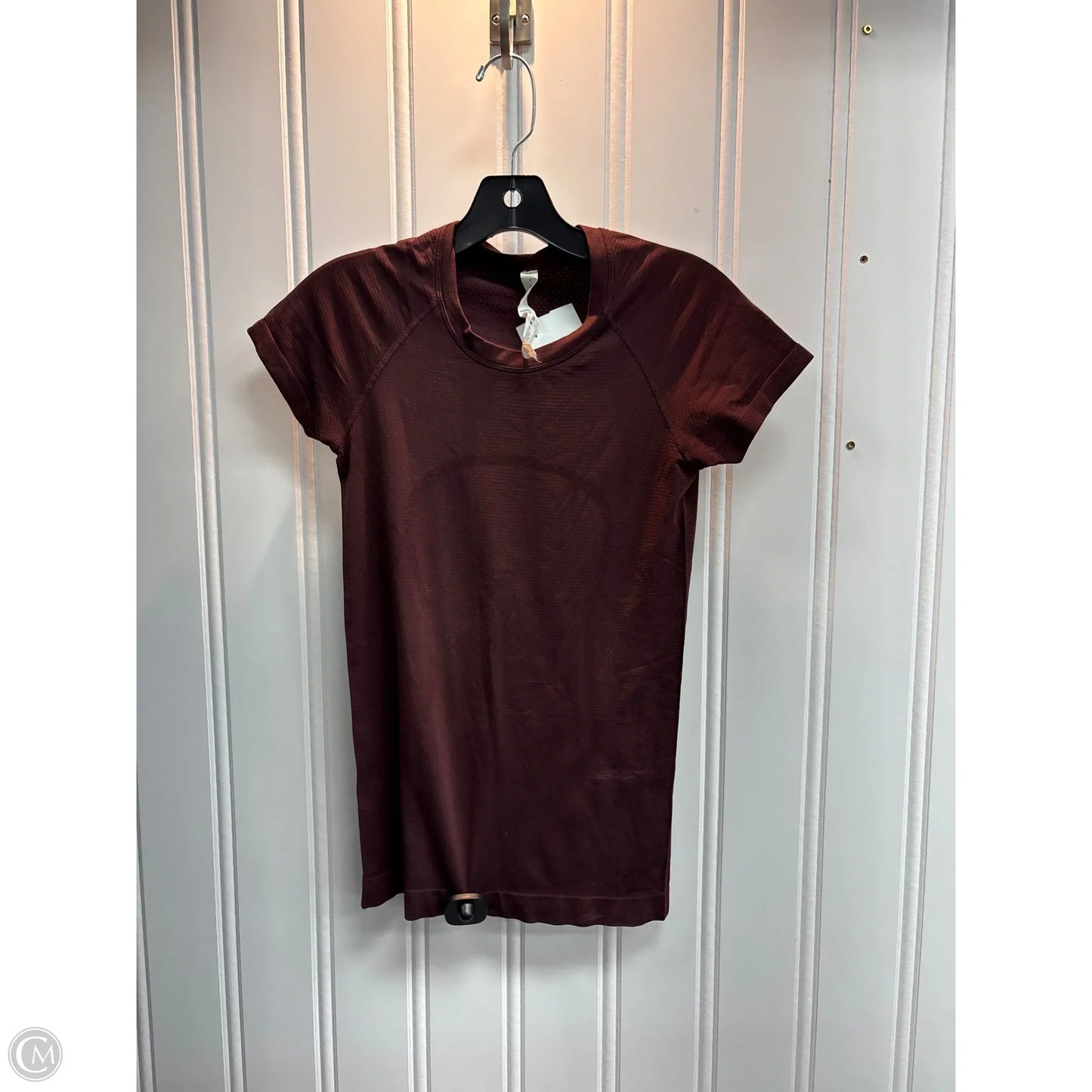 Athletic Top Short Sleeve By Lululemon In Maroon, Size: S