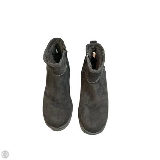 Boots Ankle Flats By Clothes Mentor In Black, Size: 7.5