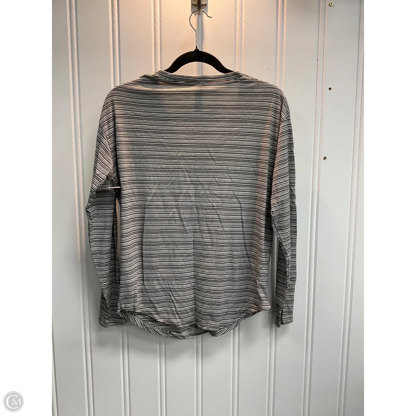Athletic Top Long Sleeve Crewneck By Athleta In Striped Pattern, Size: S