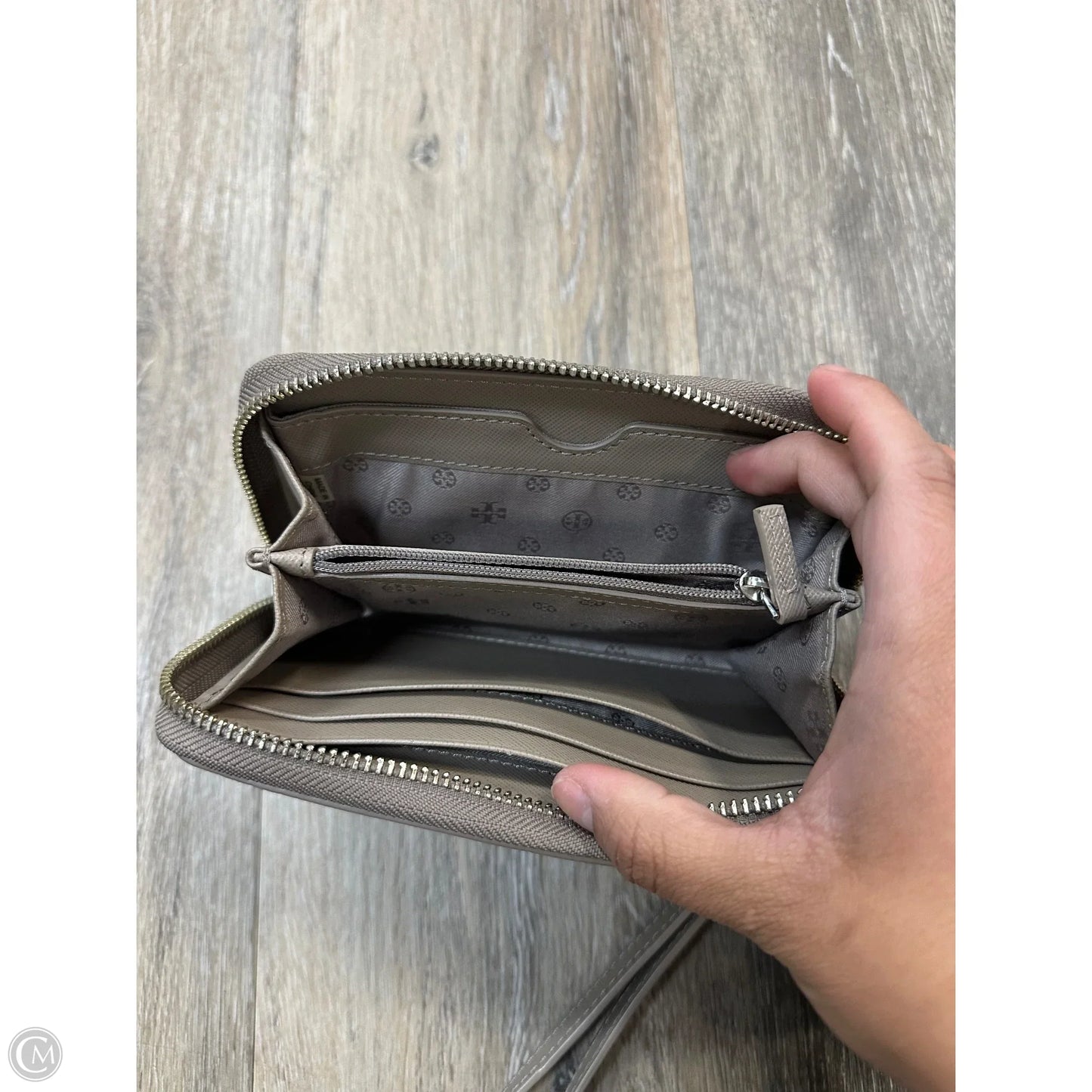 Wallet Designer By Tory Burch, Size: Medium