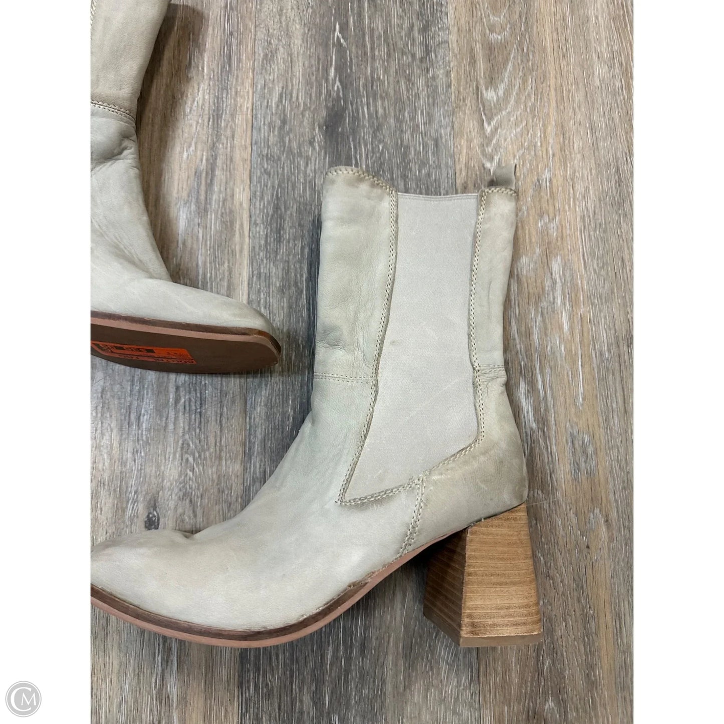 Boots Ankle Heels By Diba In Green, Size: 9.5