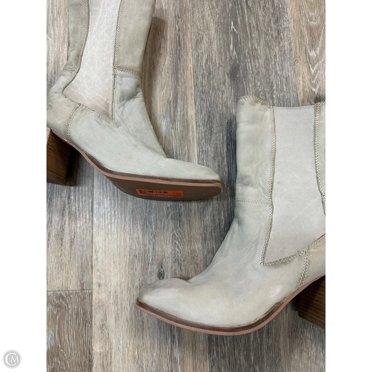 Boots Ankle Heels By Diba In Green, Size: 9.5