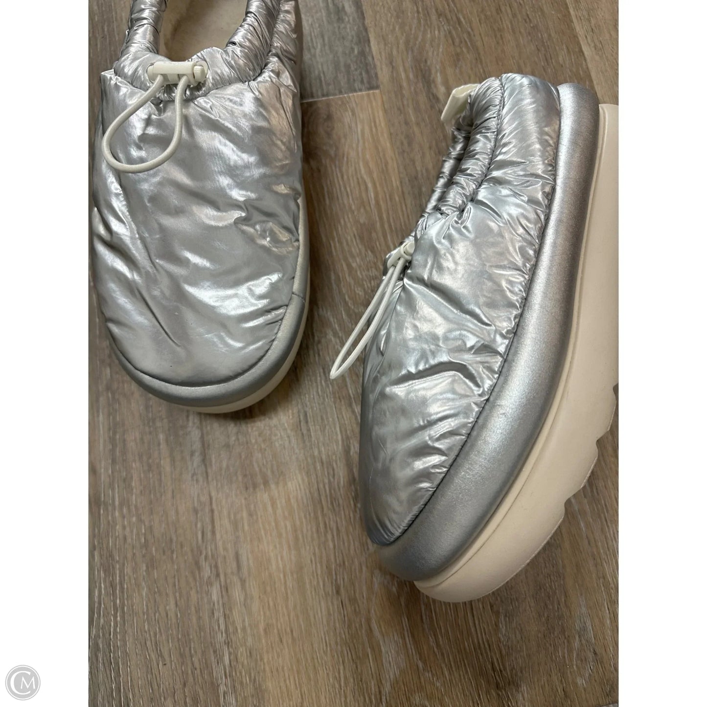 Slippers Designer By Ugg In Silver, Size: 9