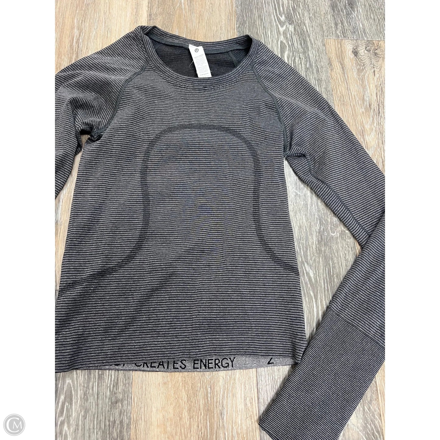 Athletic Top Long Sleeve Crewneck By Lululemon In Grey, Size: 2
