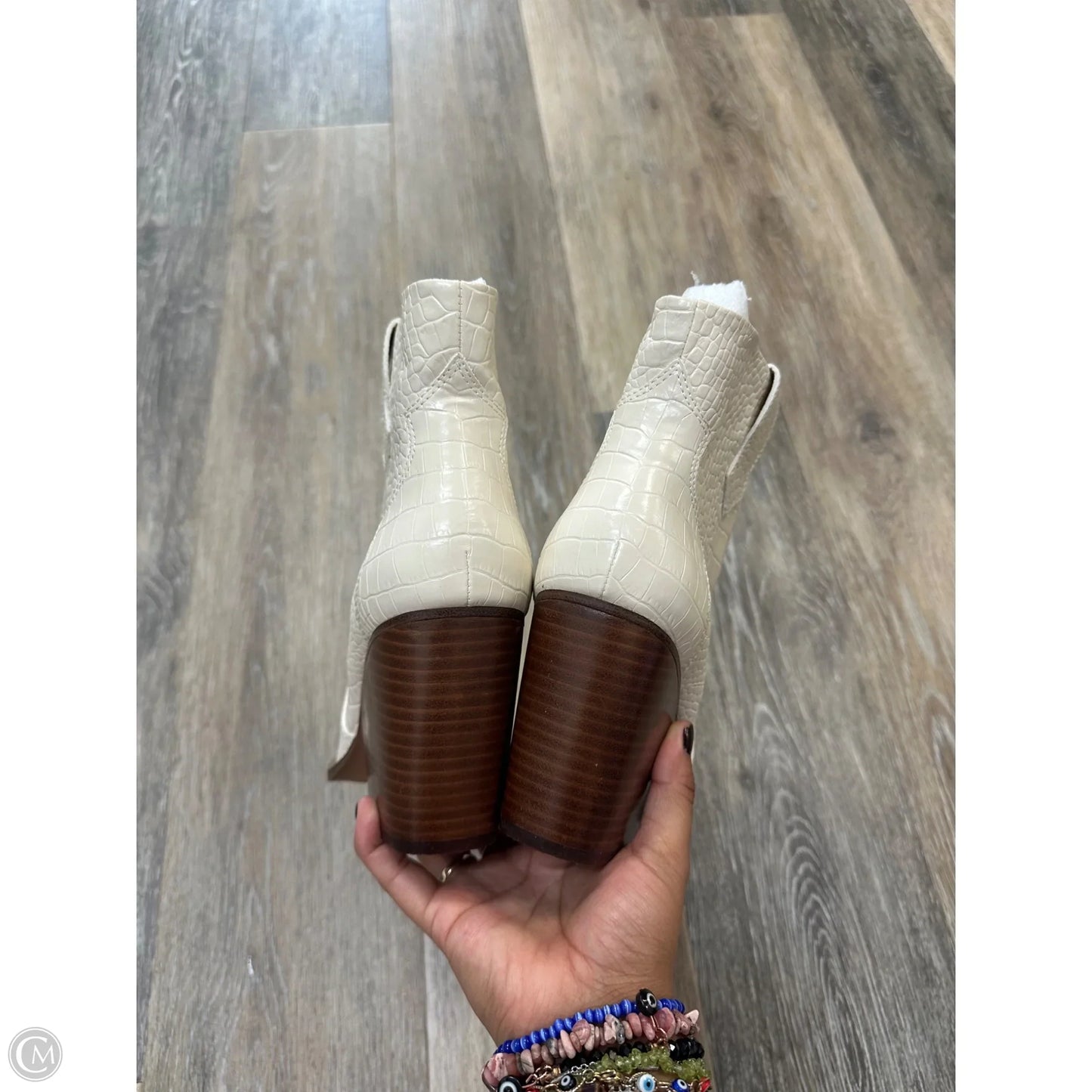 Boots Ankle Heels By Chinese Laundry In White, Size: 9.5