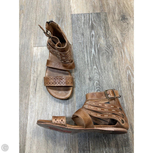 Sandals Flats By Bed Stu In Brown, Size: 7