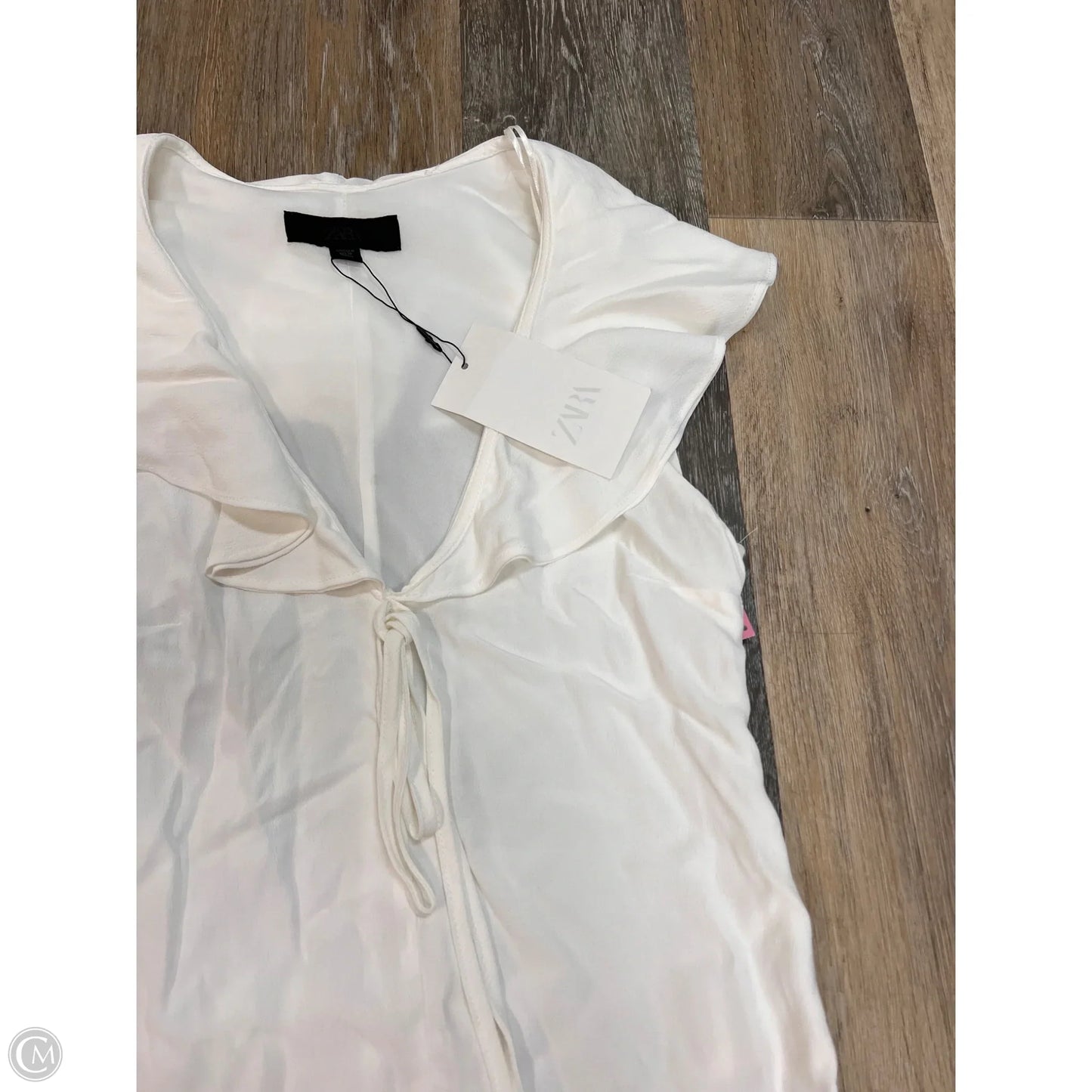 Dress Casual Short By Zara In White, Size: M