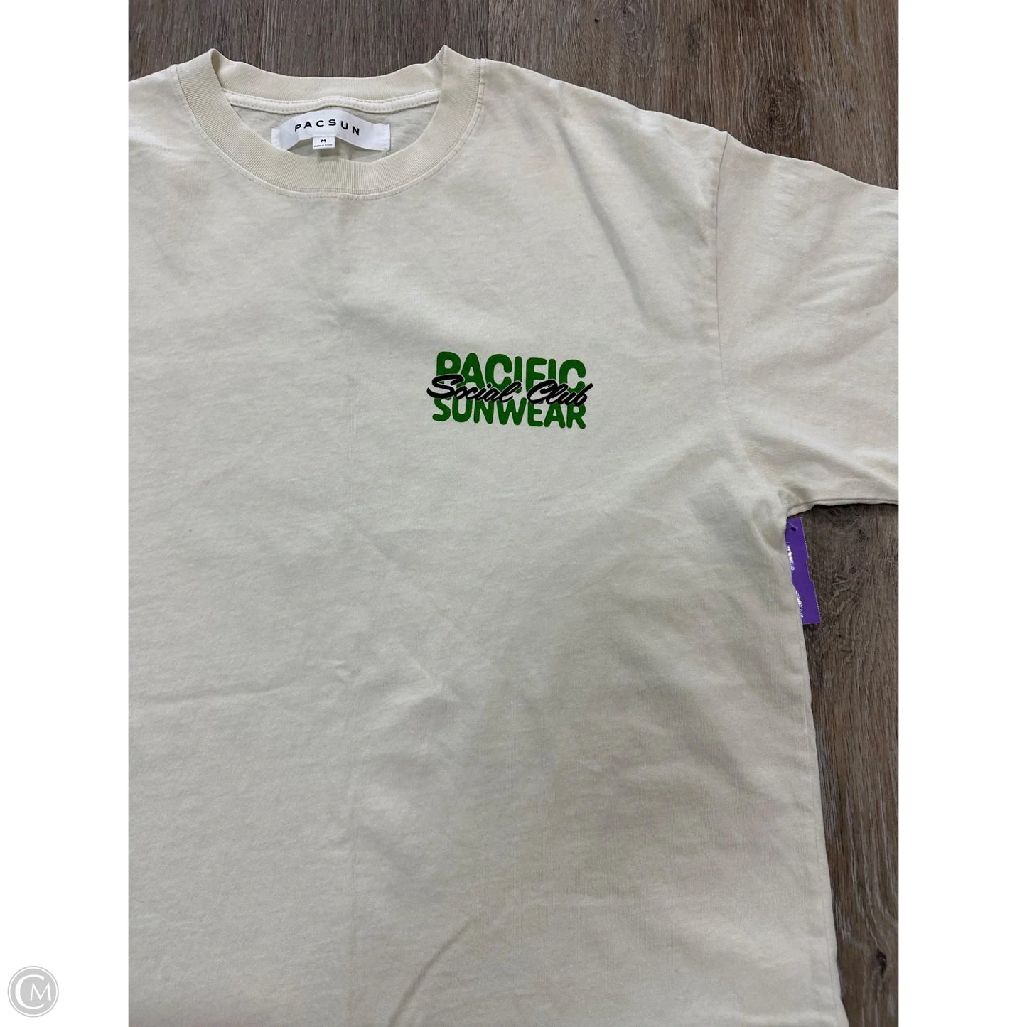 Top Short Sleeve By Pacsun In Cream, Size: M
