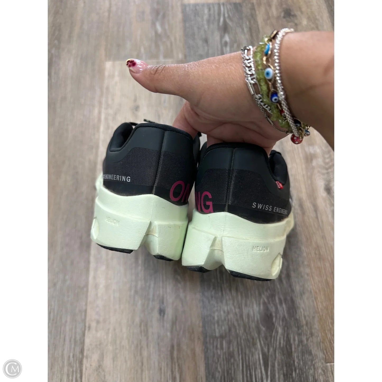 Shoes Athletic By On Cloud In Black & Green, Size: 8