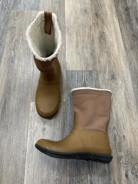 Boots Rain By Hunter  Size: 7