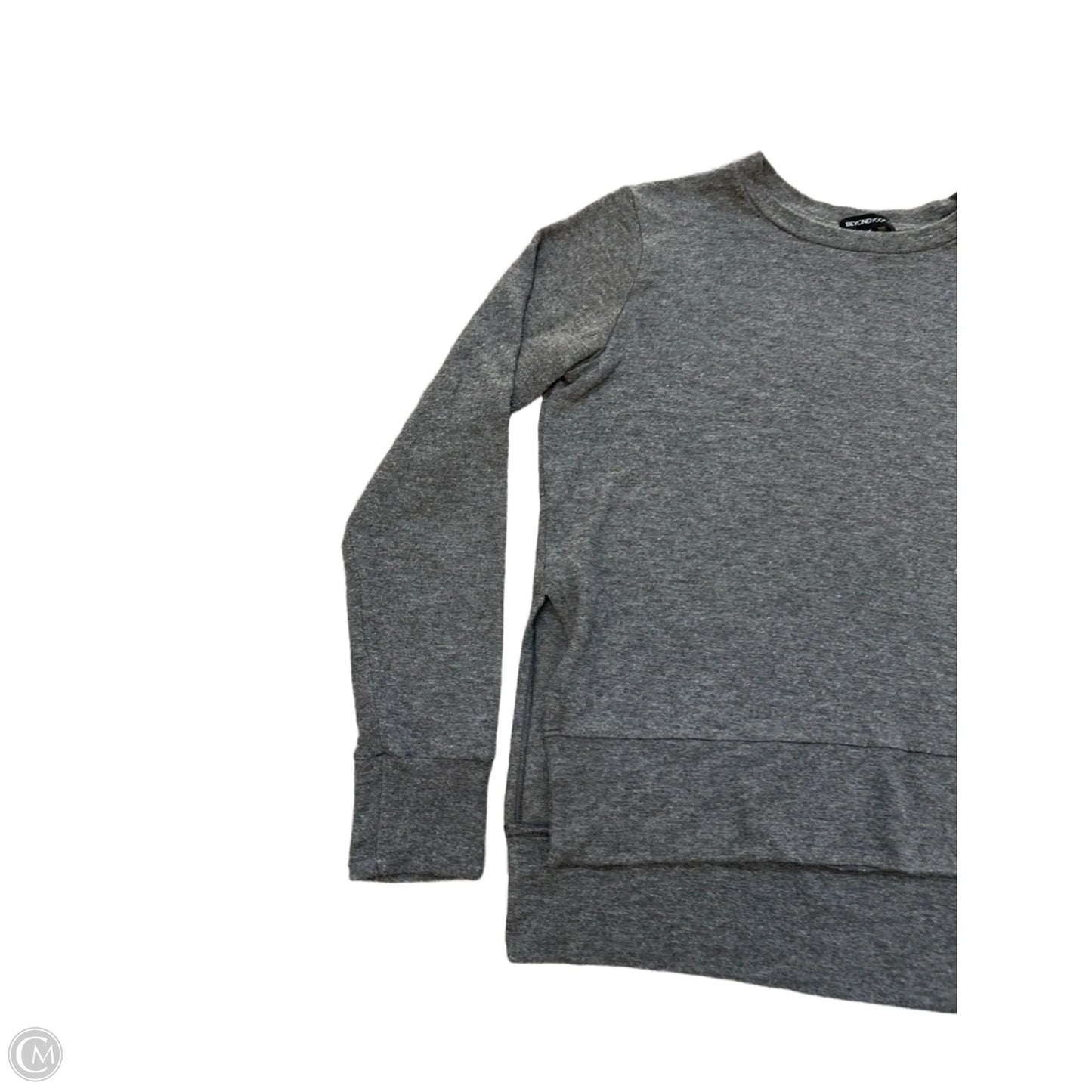 Athletic Top Long Sleeve Collar By Beyond Yoga In Grey, Size: S