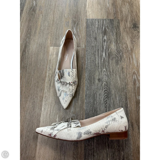 Shoes Flats By Pedro Anton In Silver & White, Size: 8.5