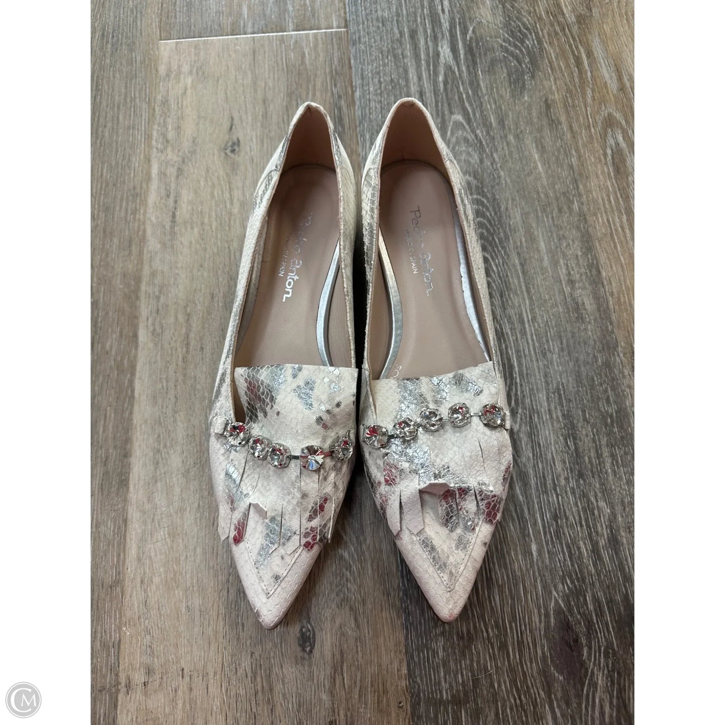 Shoes Flats By Pedro Anton In Silver & White, Size: 8.5