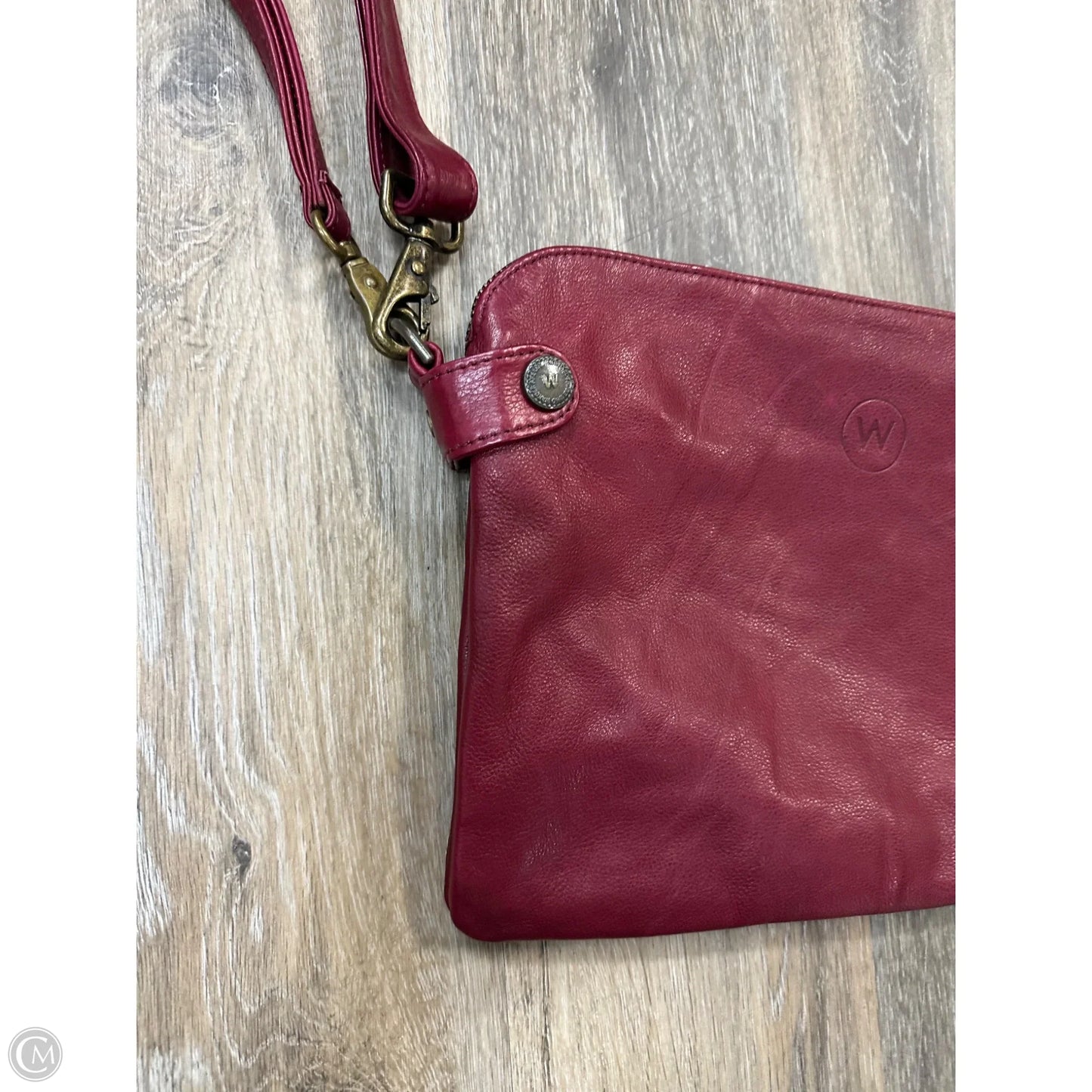 Crossbody Leather By Wanderers, Size: Large