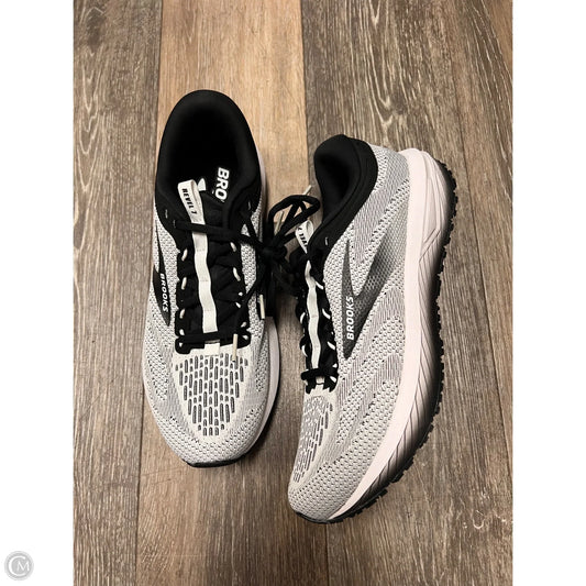 Shoes Athletic By Brooks In Grey, Size: 11