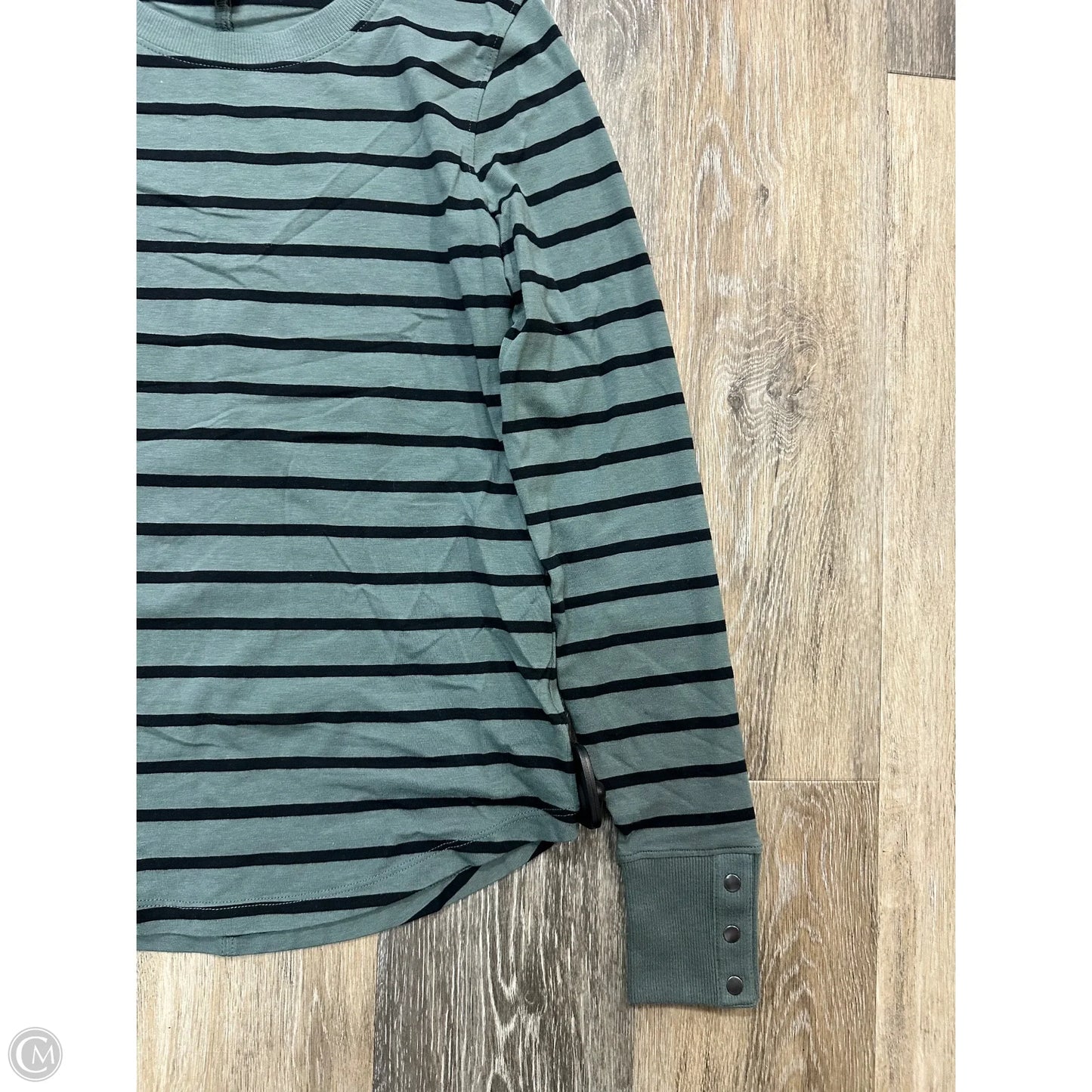 Top Long Sleeve By Evereve In Green, Size: Xs