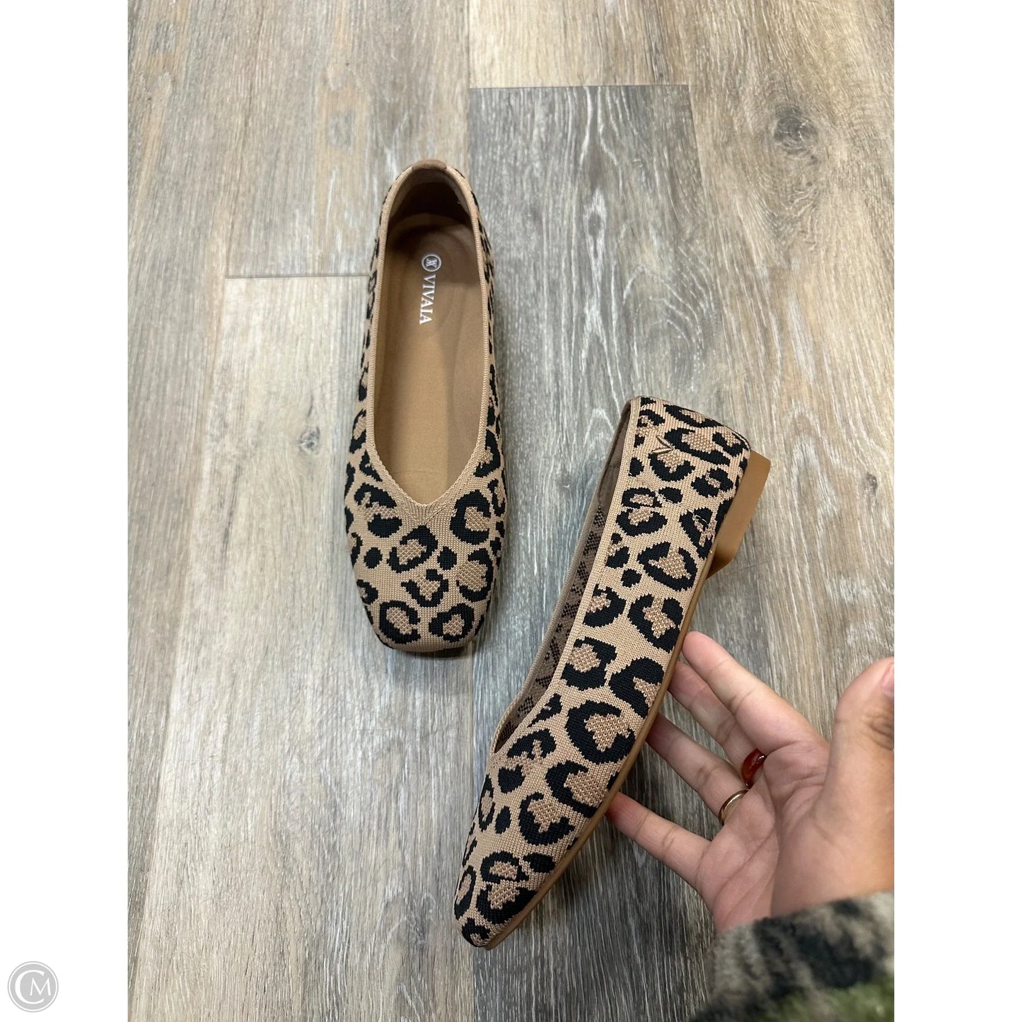 Shoes Flats By Vivaia In Animal Print, Size: 8