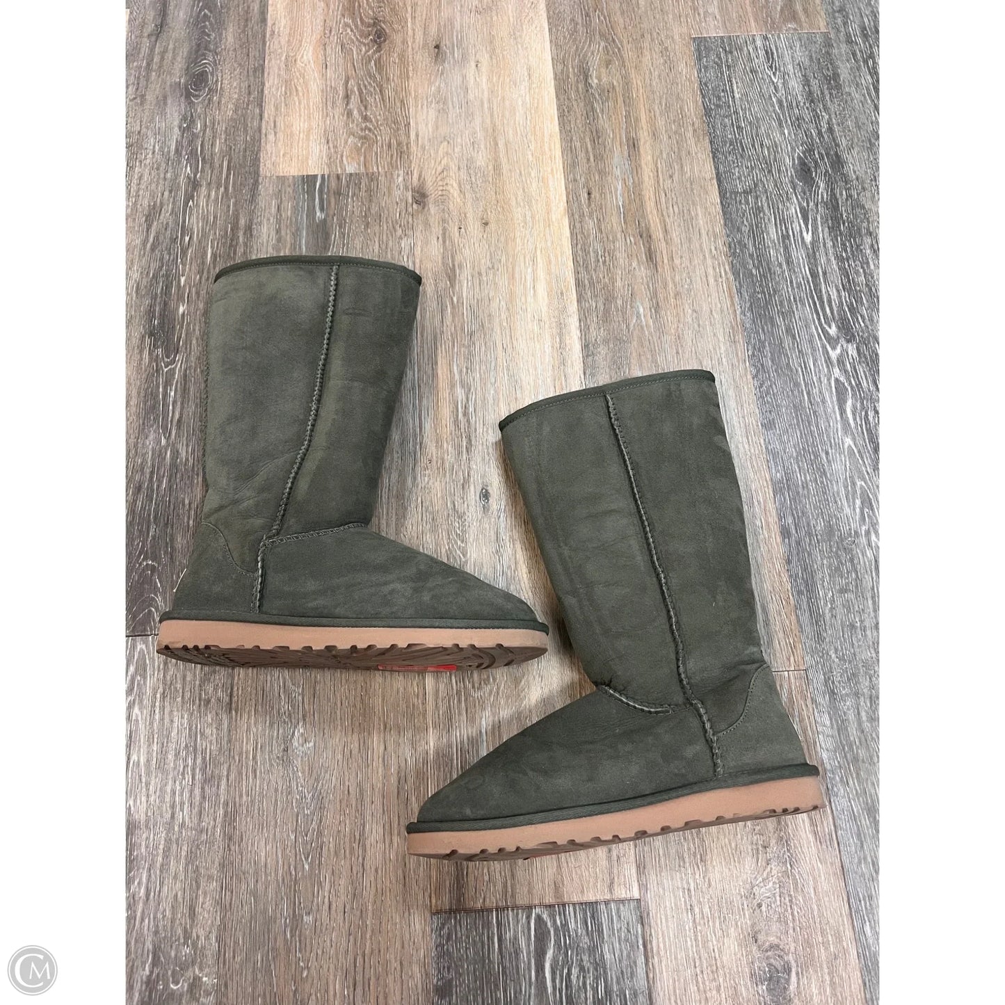 Boots Designer By Ugg In Green, Size: 9