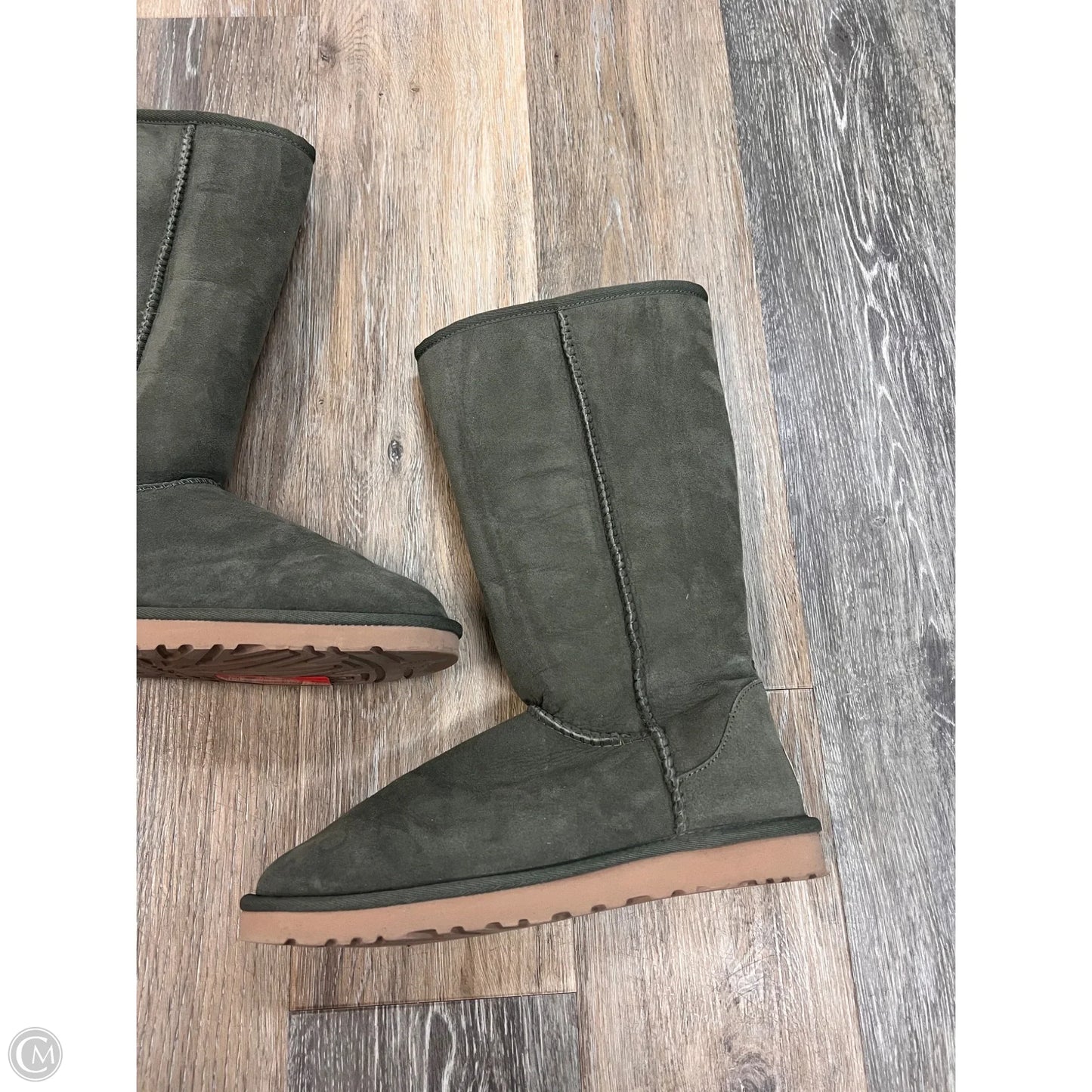 Boots Designer By Ugg In Green, Size: 9