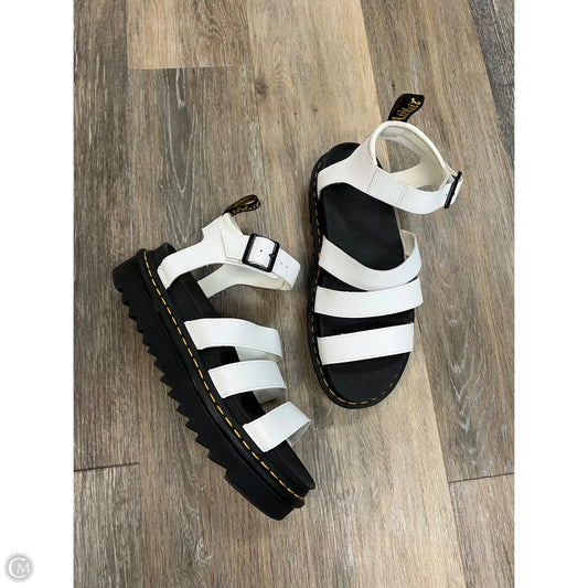 Sandals Flats By Dr Martens In White, Size: 9