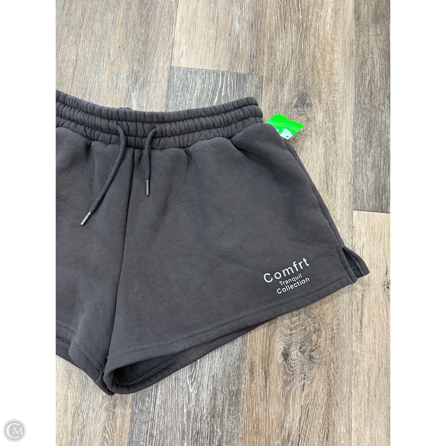 Athletic Shorts By Comfrt In Grey, Size: L