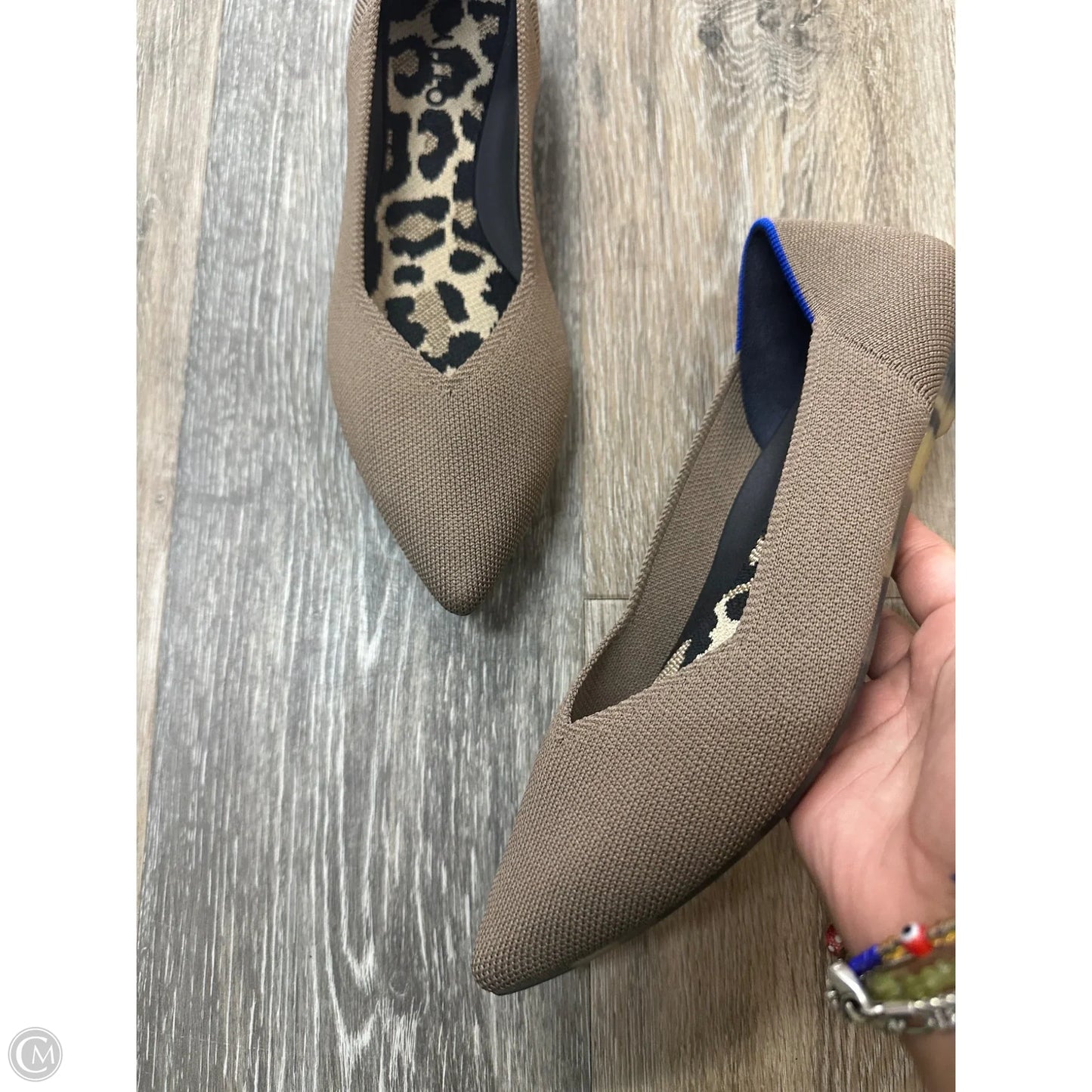 Shoes Flats By Rothys In Tan, Size: 8