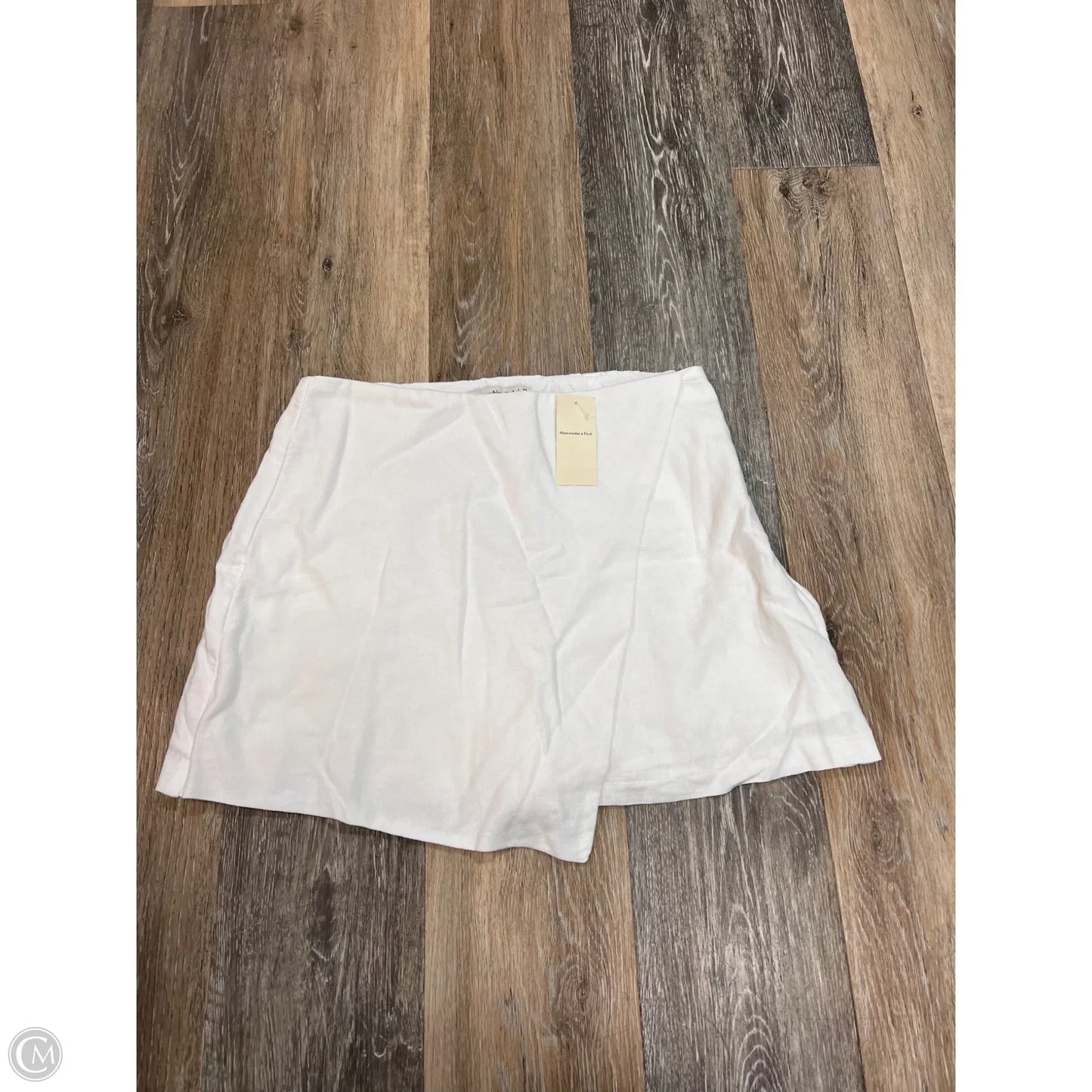 Skort Mini & Short By Abercrombie And Fitch In White, Size: M