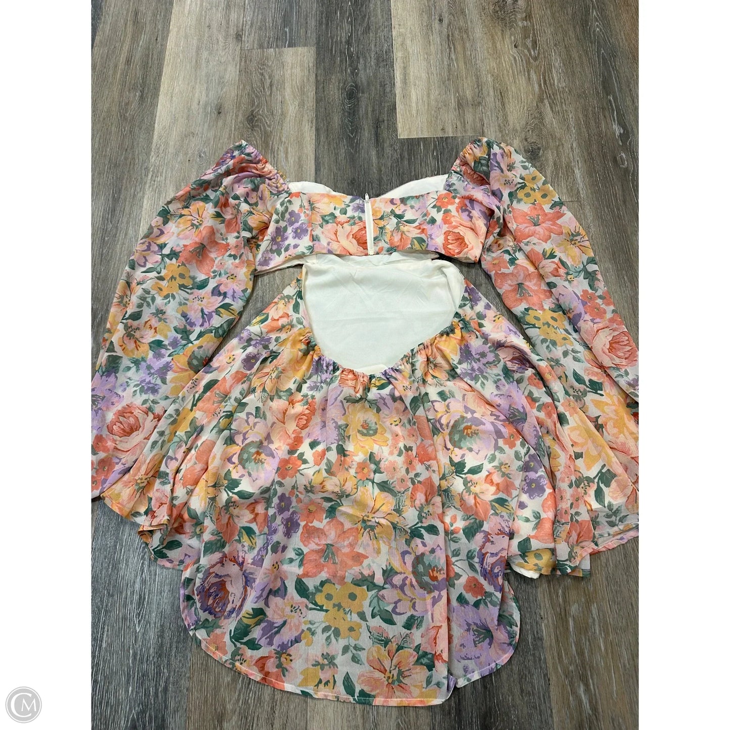 Dress Casual Short By Showpo In Floral Print, Size: L
