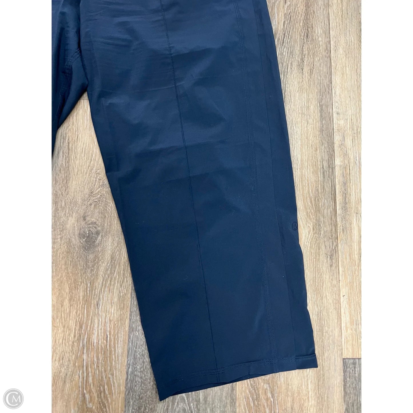 Athletic Pants Cropped By Lululemon In Navy, Size: 12