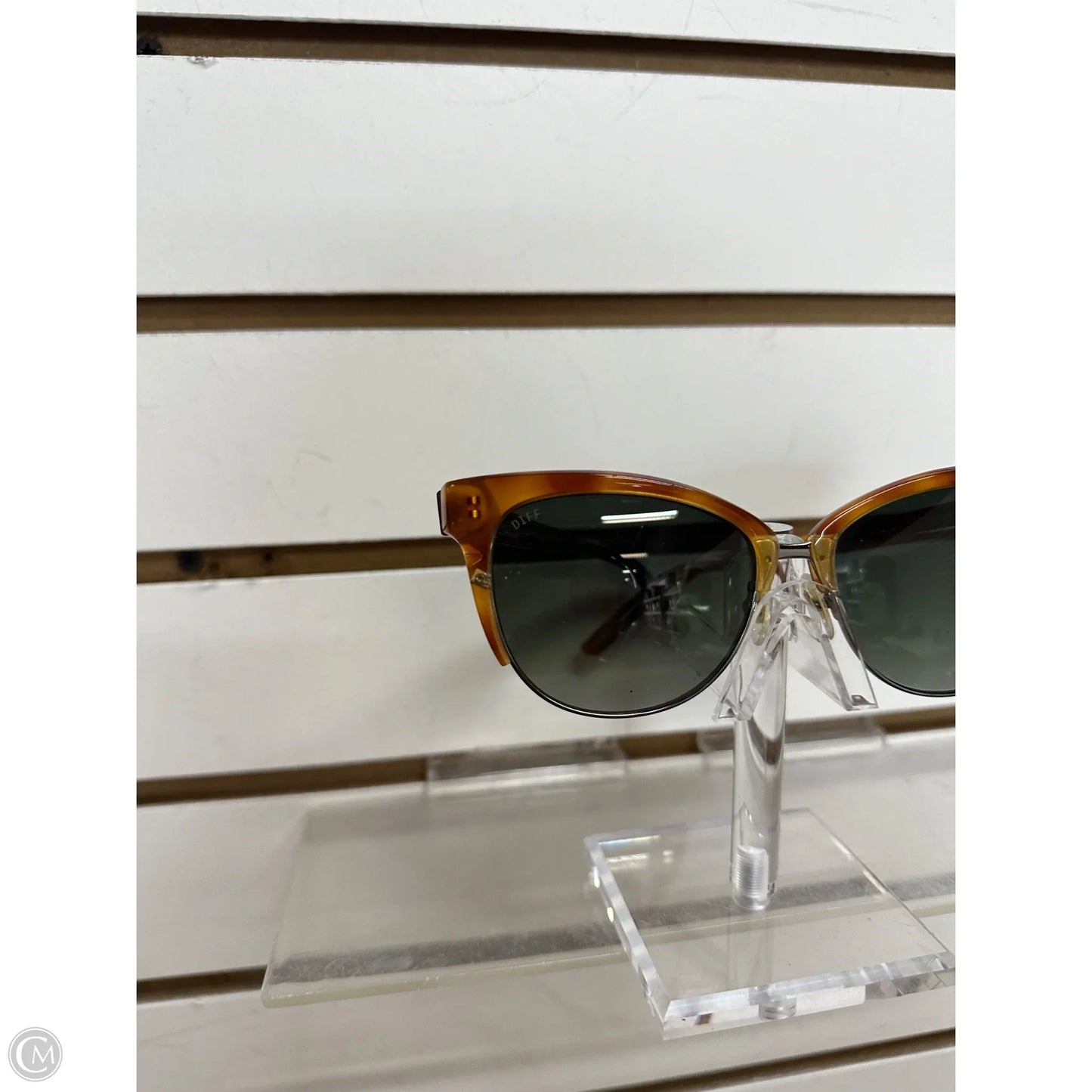 Sunglasses By Diff, Size: