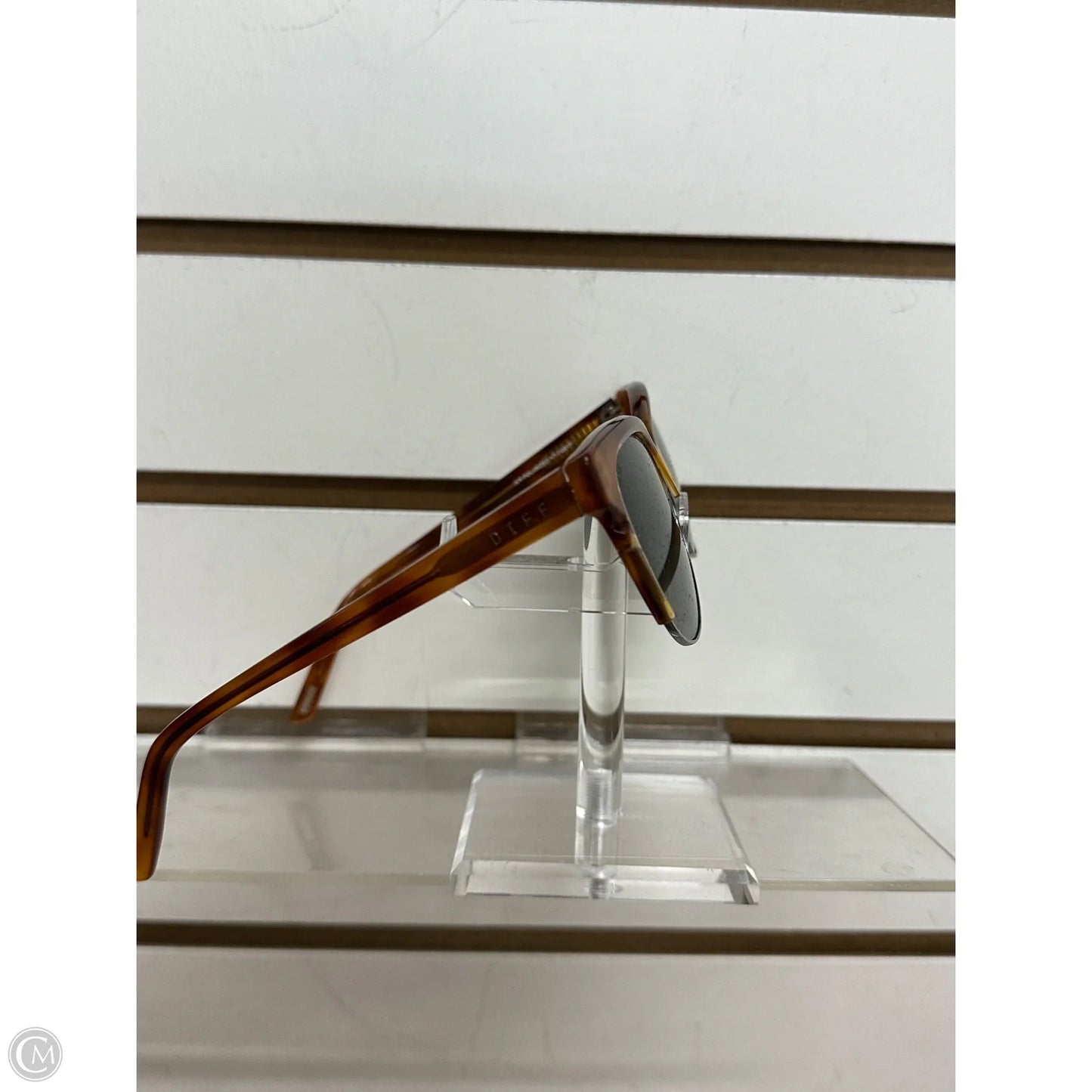 Sunglasses By Diff, Size: