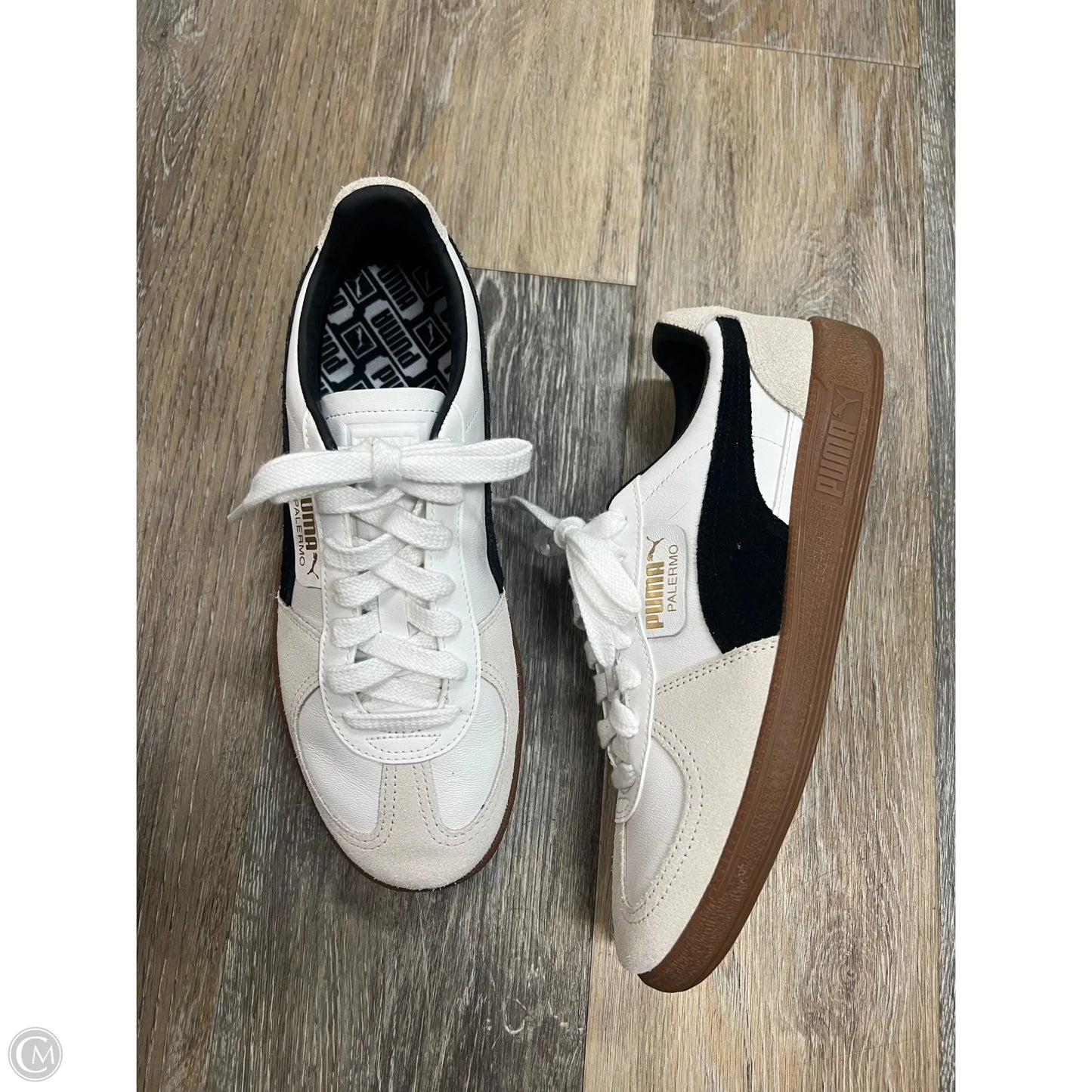 Shoes Athletic By Puma In White, Size: 10