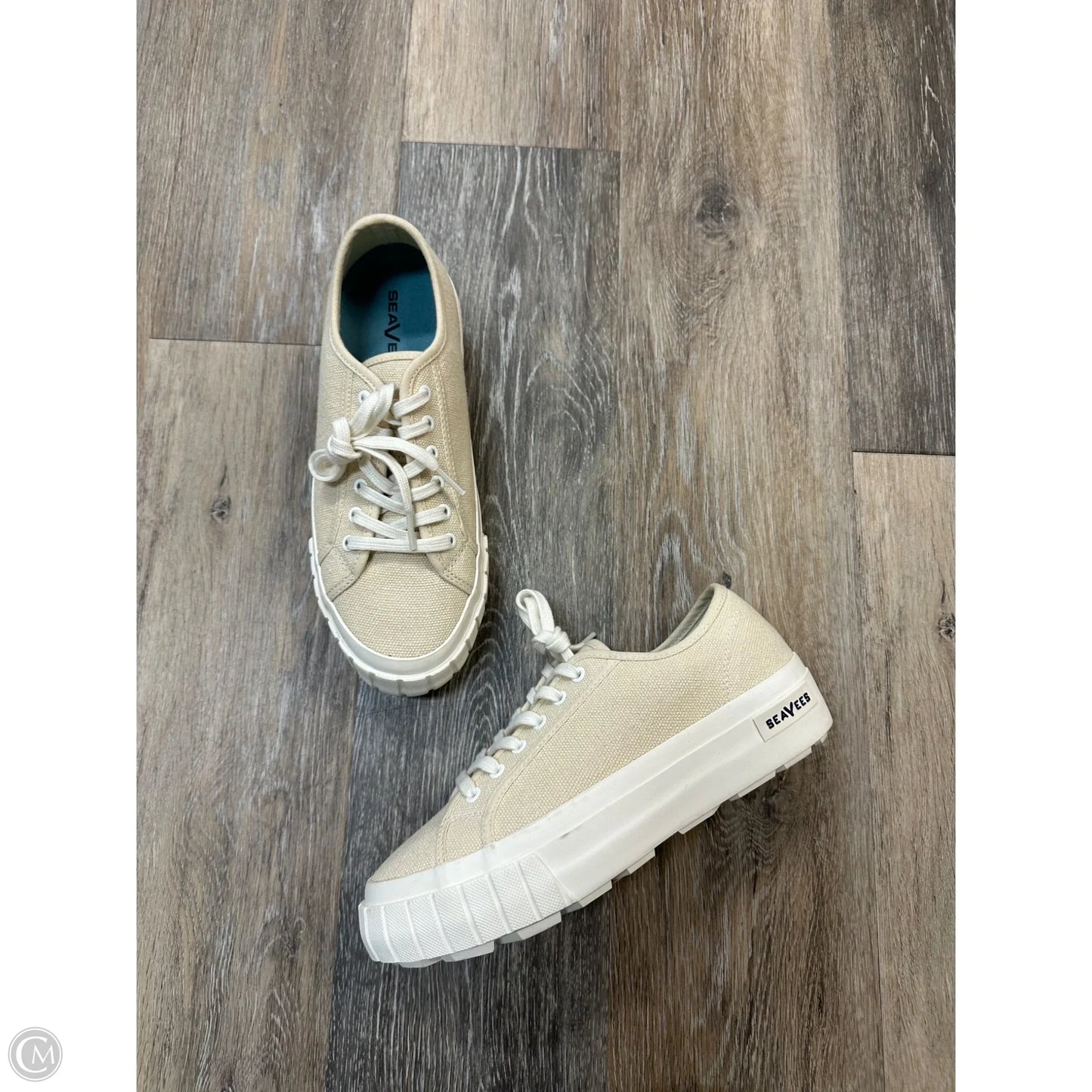 Shoes Sneakers By Seavees In Cream, Size: 8