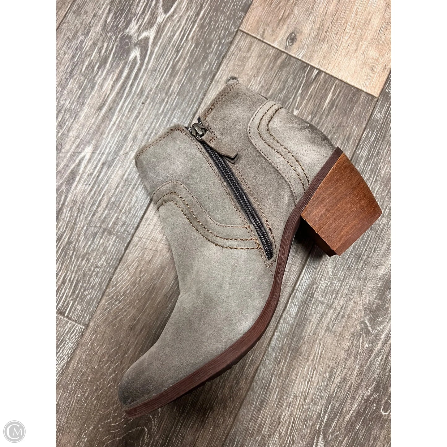 Boots Ankle Heels By Comfortiva In Tan, Size: 8.5