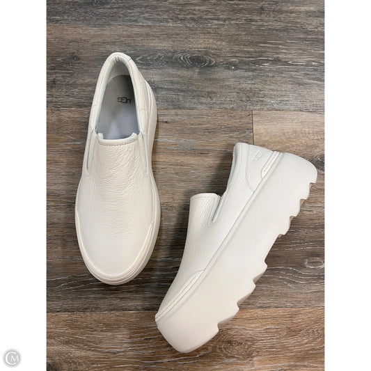 Shoes Designer By Ugg In Cream, Size: 9.5