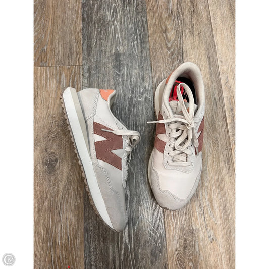 Shoes Athletic By New Balance In Pink & White, Size: 7.5