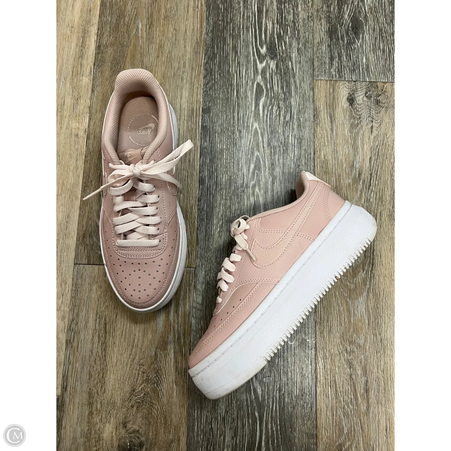 Shoes Sneakers By Nike In Pink & White, Size: 7.5