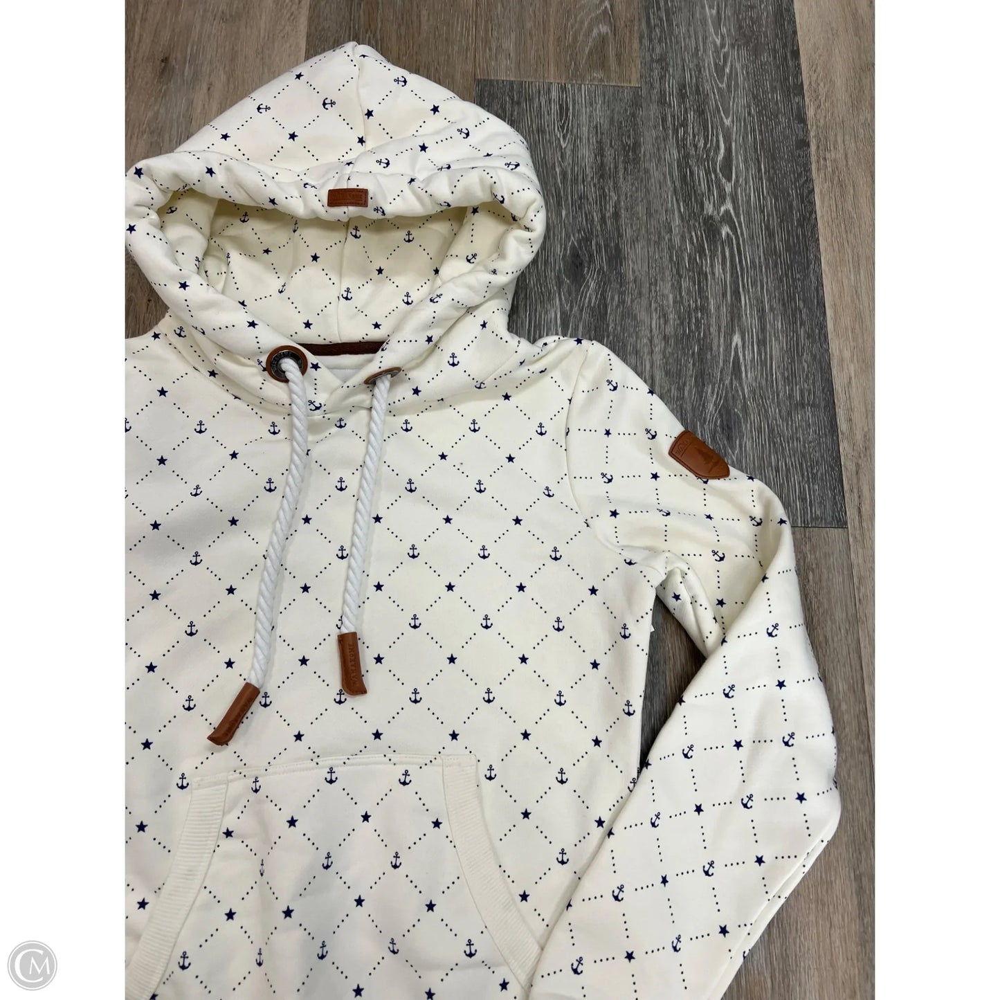 Sweatshirt Hoodie By Wanakome In White, Size: Xs