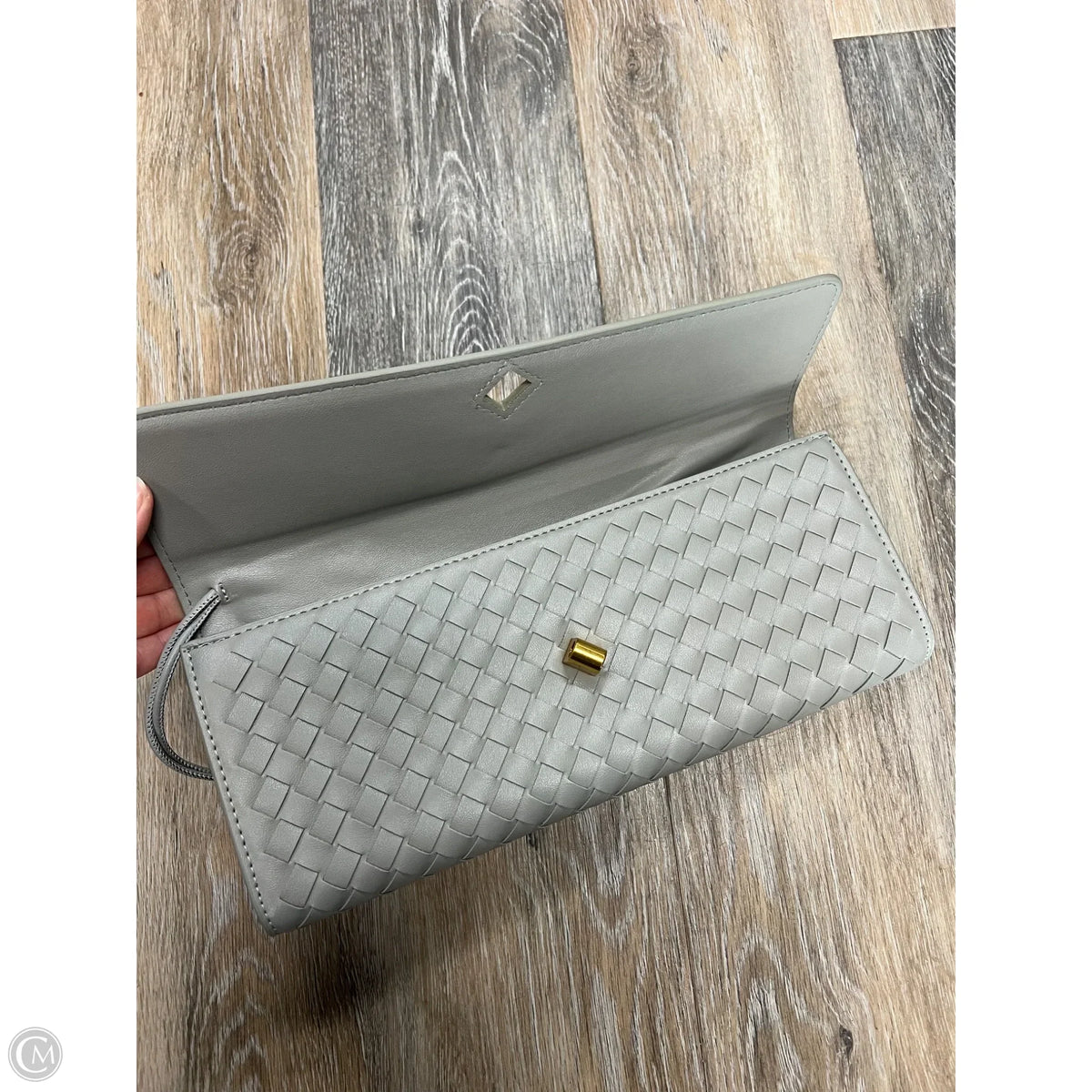 Clutch By Clothes Mentor, Size: Medium