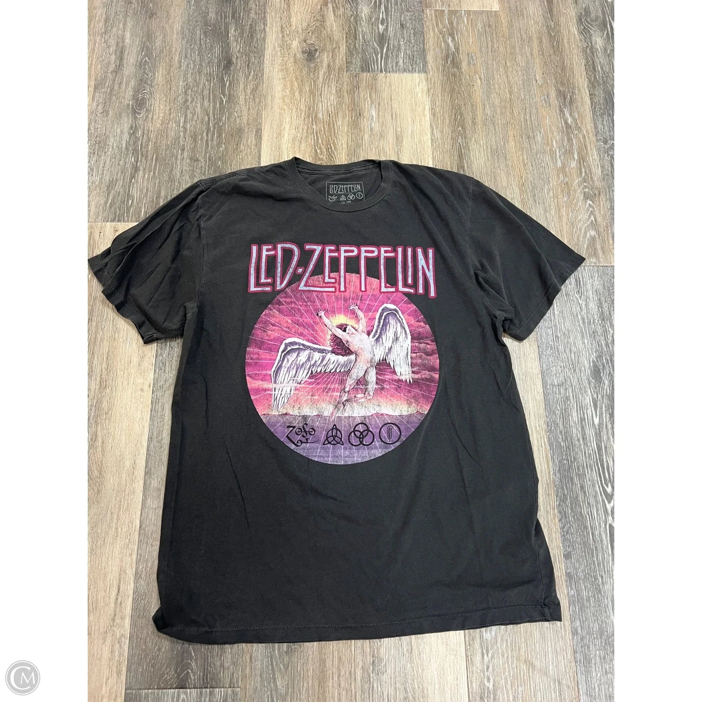 Top Short Sleeve By Life Clothing In Grey, Size: L