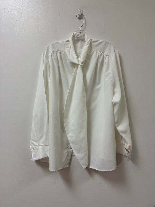 Blouse Long Sleeve By Clothes Mentor In White, Size: 4x