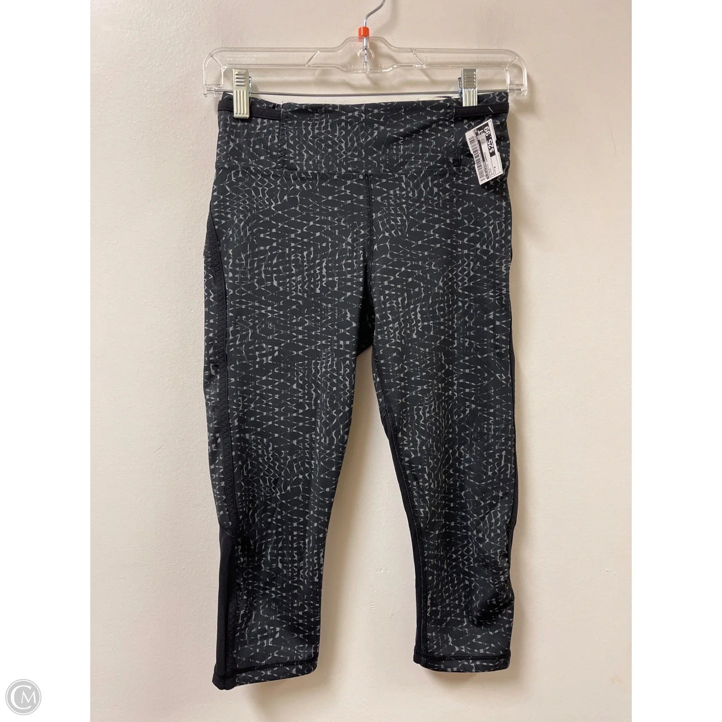 Athletic Capris By Lululemon In Black, Size: 4